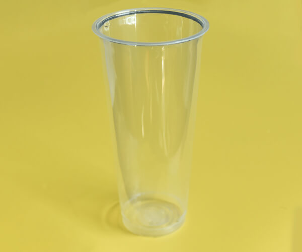 biodegradable cups and plates