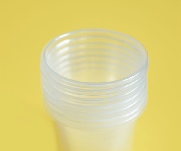 disposable plastic cups