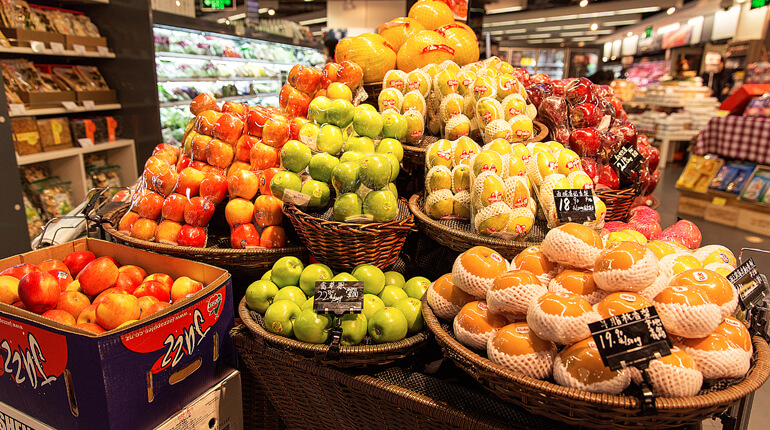 超市中的可生物降解食品包装